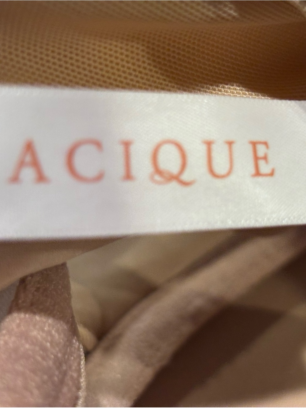 Cacique Smooth Full Coverage Bra in Nude lightly lined 36F - Picture 5 of 6